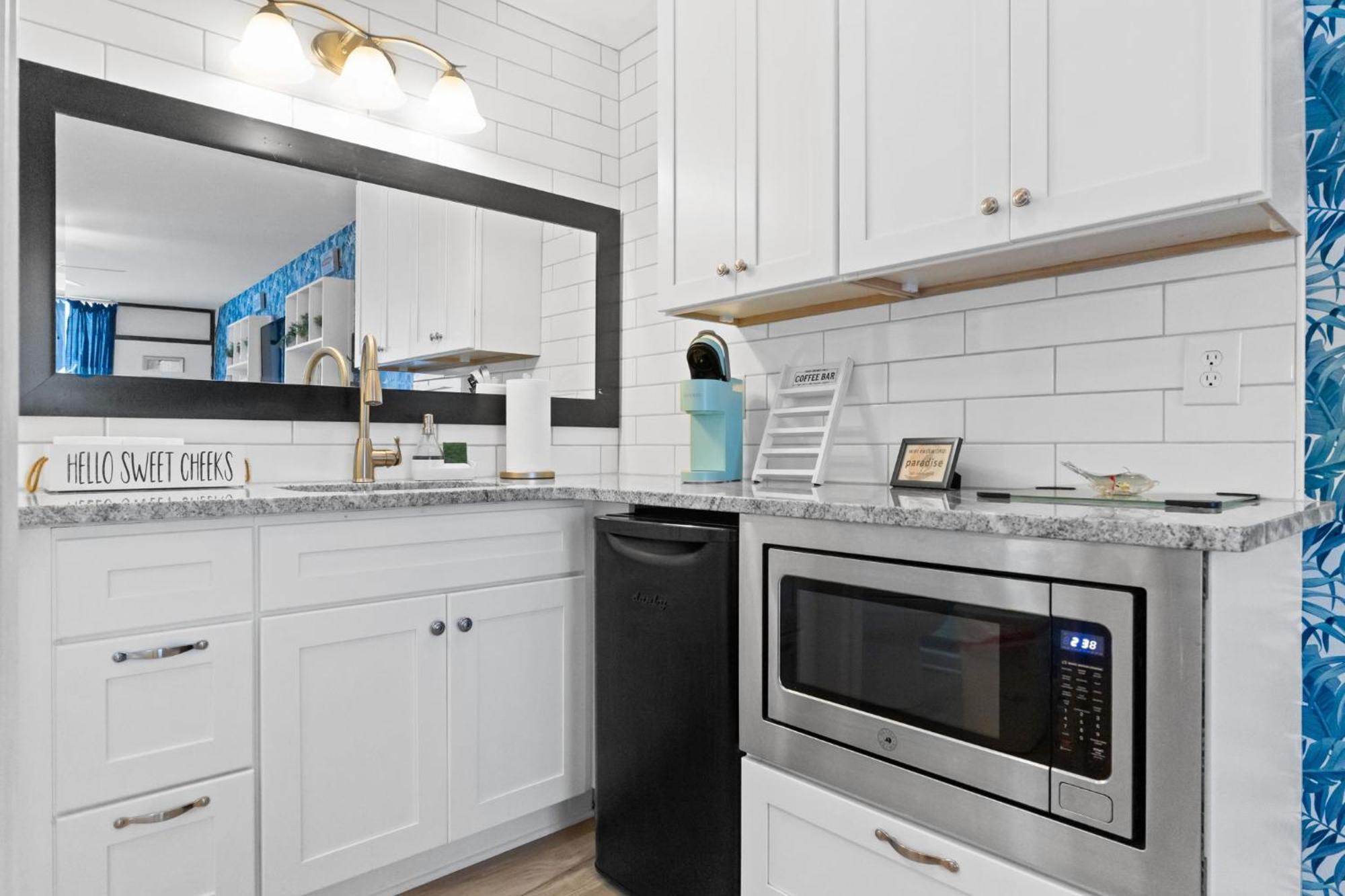 Cozy 1-Bedroom Condo With Pool Access In Оушън Айл Бийч Екстериор снимка