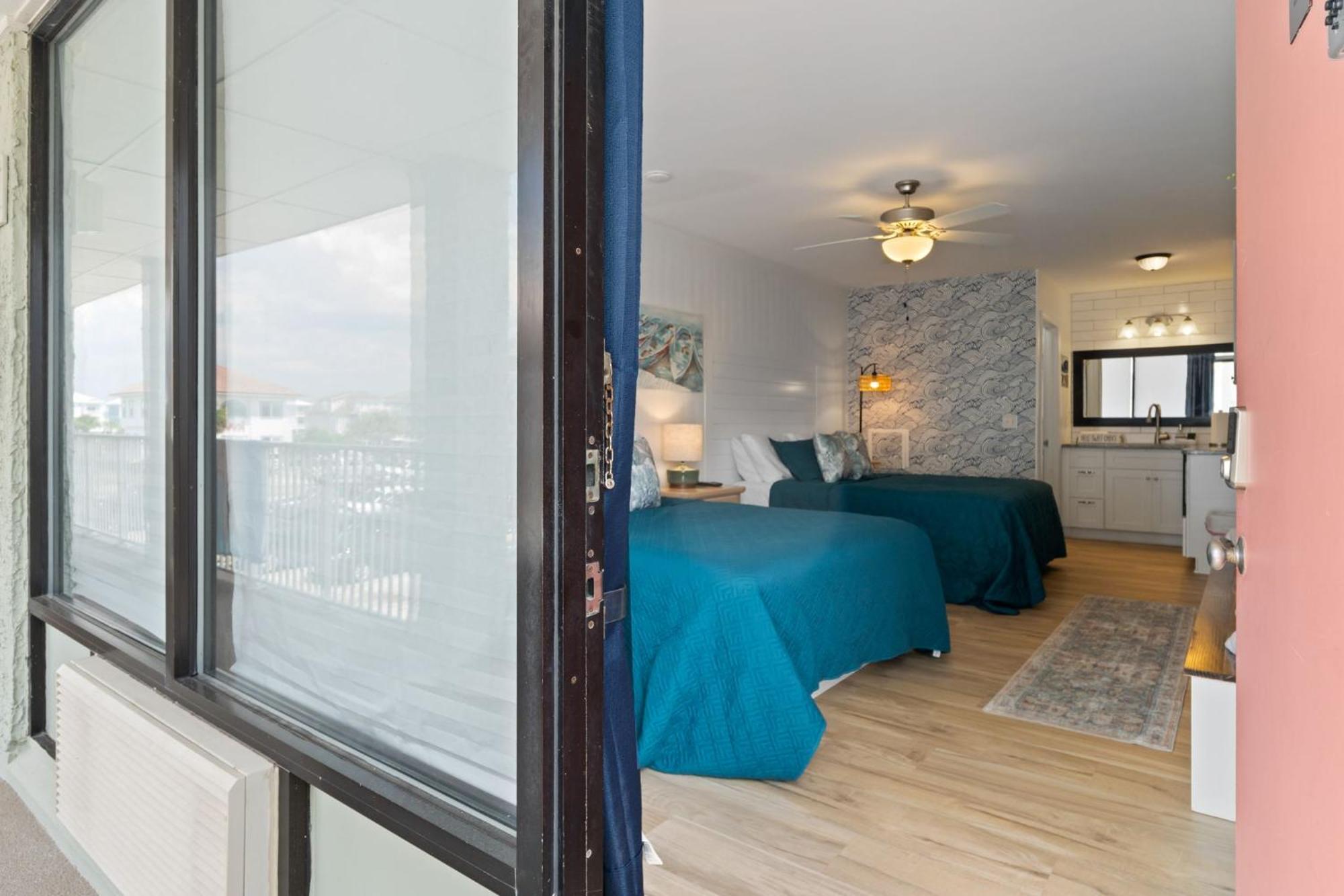 Cozy 1-Bedroom Condo With Pool Access In Оушън Айл Бийч Екстериор снимка