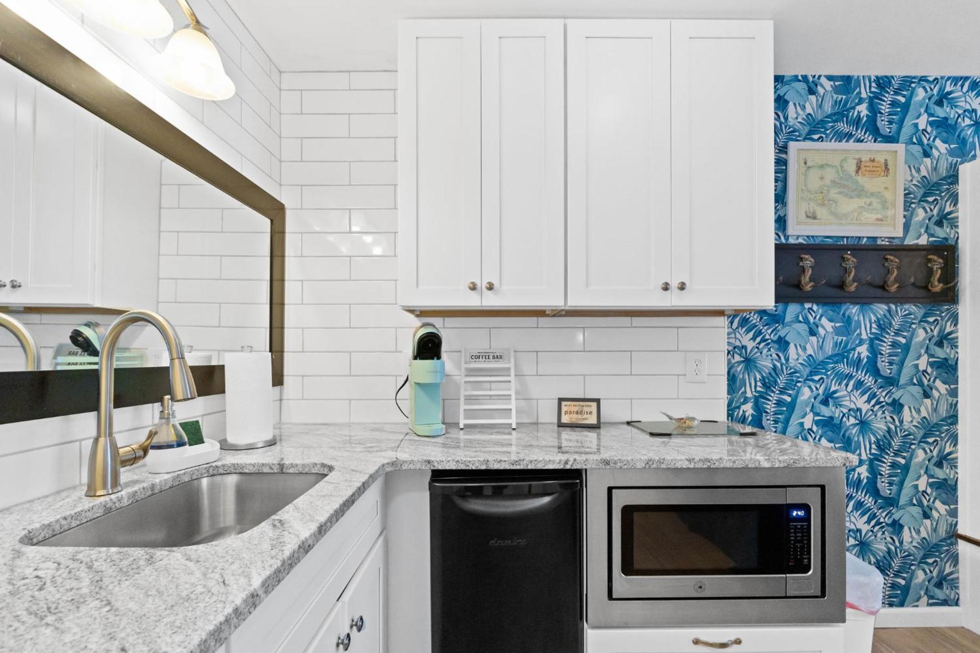 Cozy 1-Bedroom Condo With Pool Access In Оушън Айл Бийч Екстериор снимка
